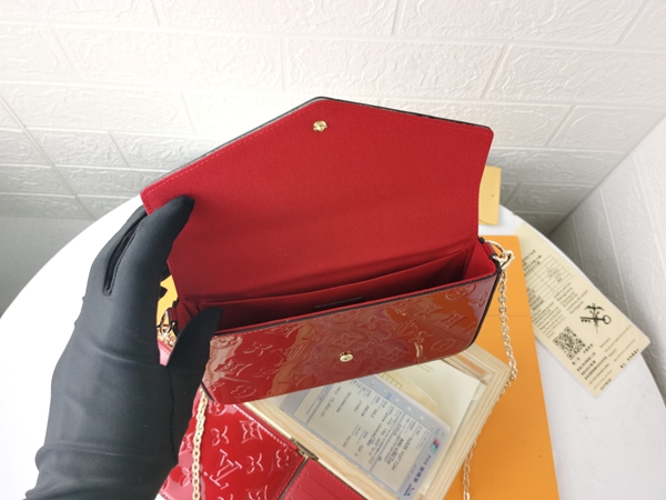 LVコピーウォレット角部分ディテール